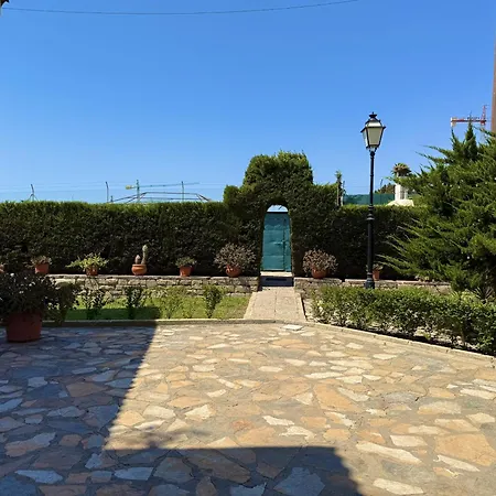 Ciguena By Gloove Alpehytte